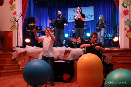 Dobrodelni koncert skupine The Eccentrics (15)